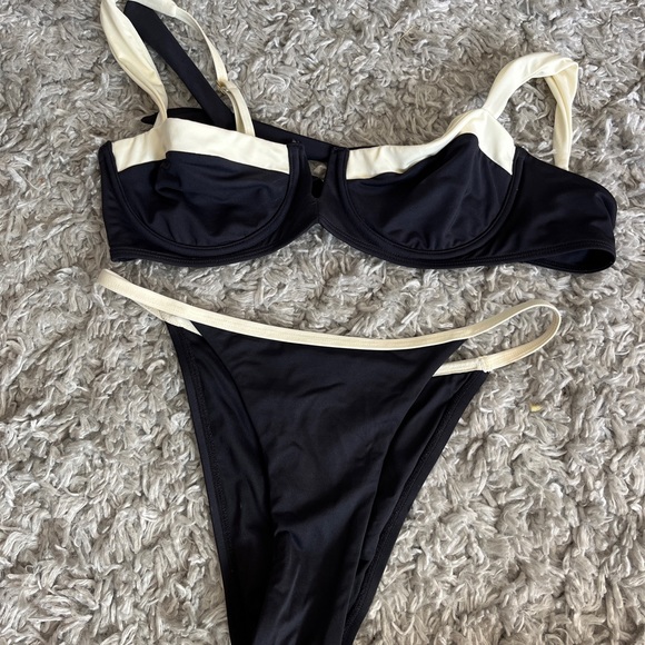 Monday Swimwear Bikini Set - Clovelly Top and Kauai Bottoms - Picture 3 of 4